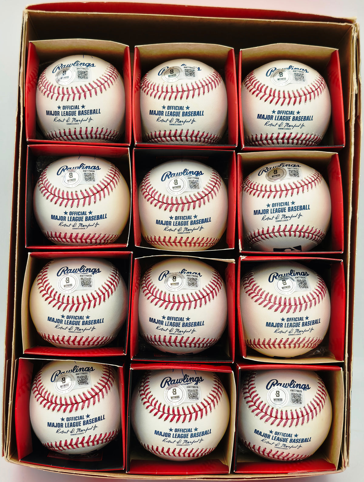 Sammy Sosa Autographed Rawlings Official MLB Baseball 12 Count Lot Chicago Cubs Full Name (Damaged) Beckett BAS Witness Stock #268008