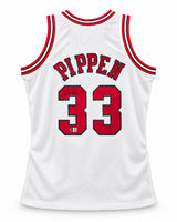Chicago Bulls Scottie Pippen Autographed White Authentic Mitchell & Ness 1997-98 HWC Swingman Jersey Size L Beckett BAS Witness Stock #268040