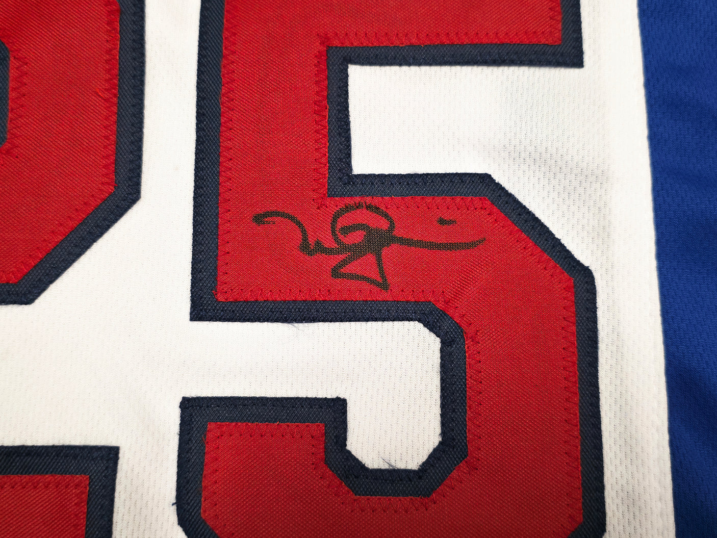 Mark McGwire & Sammy Sosa Autographed Red, White & Blue Jersey St. Louis Cardinals, Chicago Cubs Beckett BAS Witness Stock #253589