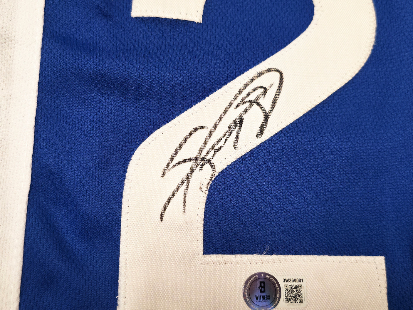 Mark McGwire & Sammy Sosa Autographed Red, White & Blue Jersey St. Louis Cardinals, Chicago Cubs Beckett BAS Witness Stock #253589