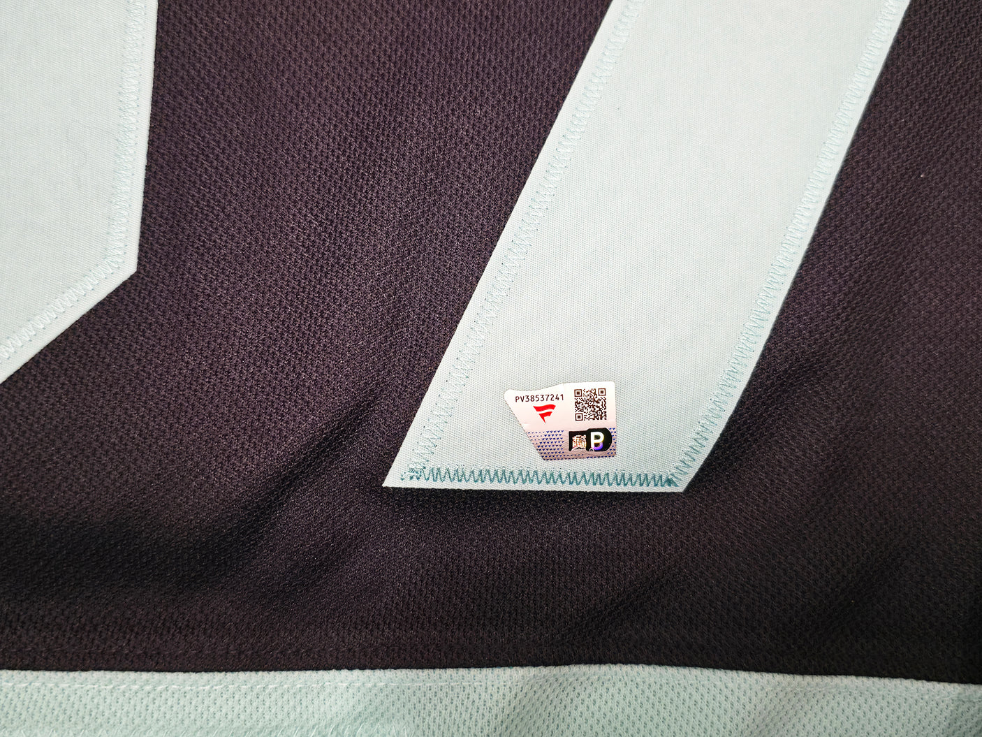 Seattle Kraken Yanni Gourde Autographed Blue & Green Adidas Authentic Primegreen Reverse Retro Jersey Size 54 Fanatics Holo Stock #254448