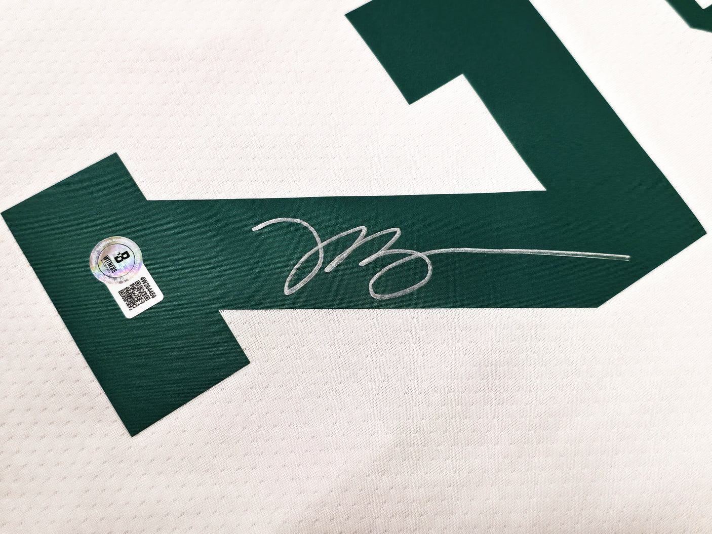 Boston Celtics Jaylen Brown Autographed White Nike Swingman Association Edition Jersey Size 52 Beckett BAS Witness Stock #256846