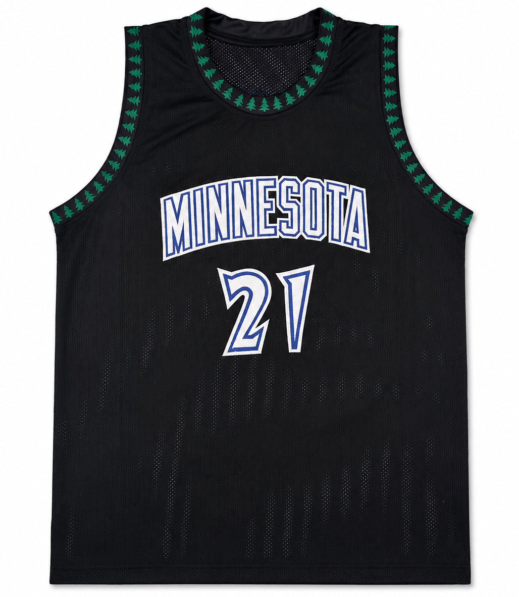 Minnesota Timberwolves Kevin Garnett Autographed Black Jersey Beckett BAS Witness Stock #265800