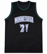 Minnesota Timberwolves Kevin Garnett Autographed Black Jersey Beckett BAS Witness Stock #265800