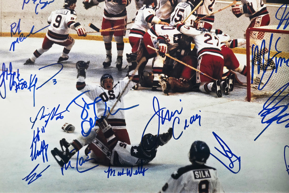 1980 Team USA Miracle on Ice Autographed Framed 16x20 Photo With 19 Signatures Beckett BAS Witness Stock #262545
