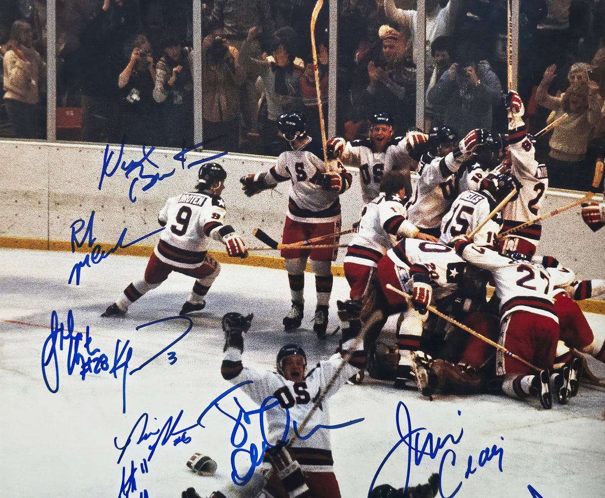 1980 Team USA Miracle on Ice Autographed Framed 16x20 Photo With 19 Signatures Beckett BAS Witness Stock #262545