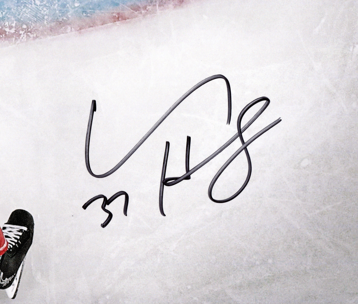 Connor Hellebuyck Autographed 16x20 Photo Team USA Fanatics Holo Stock #267303