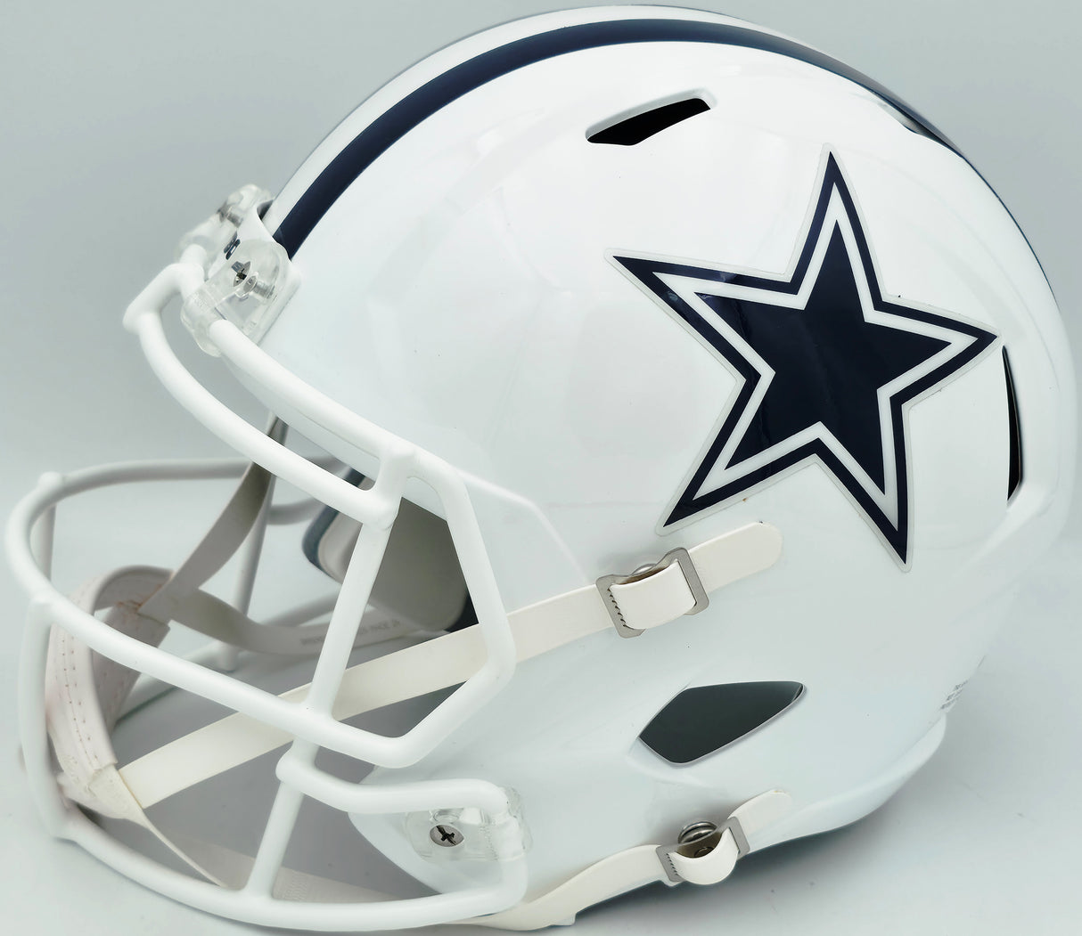 Dez Bryant Autographed Dallas Cowboys White 2022 Alternate Full Size Speed Replica Helmet Beckett BAS Witness Stock #267499