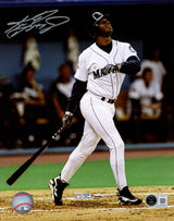Ken Griffey Jr. Autographed 8x10 Photo Seattle Mariners Beckett BAS Witness Stock #267493