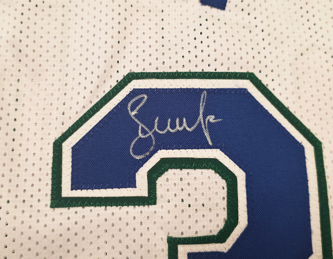 Dallas Mavericks Steve Nash Autographed White Stat Jersey Beckett BAS Witness Stock #252469