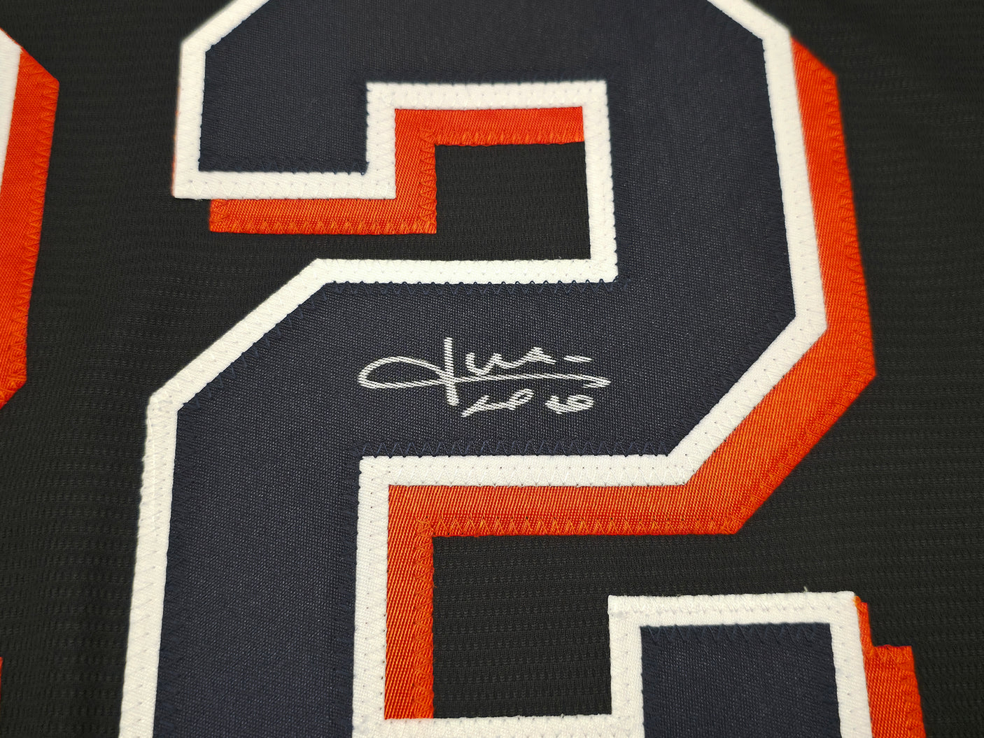 New York Mets Juan Soto Autographed Black Nike Jersey Size XL Beckett BAS QR Stock #252777