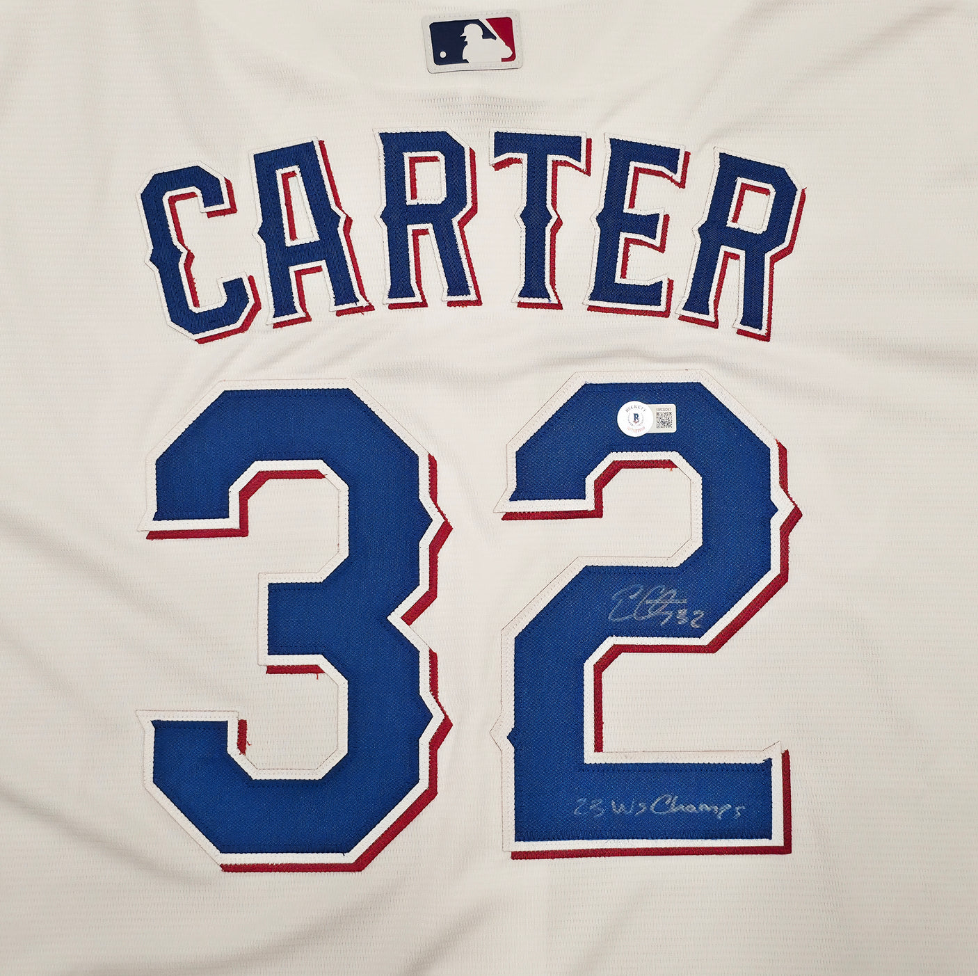 Texas Rangers Evan Carter Autographed White Nike Jersey Size XL "23 WS Champs" Beckett BAS Witness Stock #252437