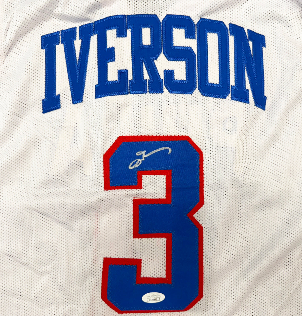 Philadelphia 76ers Allen Iverson Autographed White Jersey JSA Stock #267922