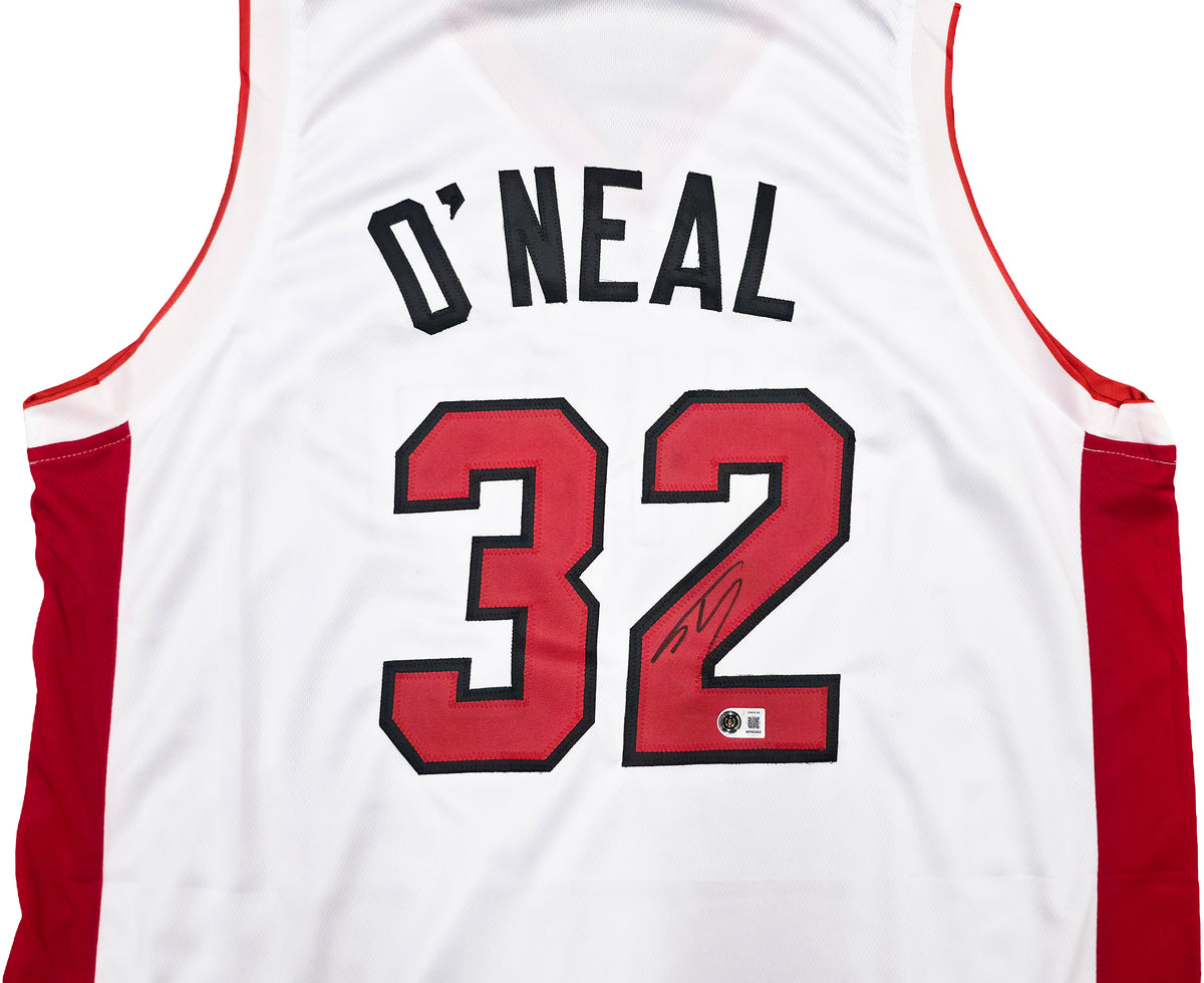 Miami Heat Shaquille O'Neal Autographed White Jersey Beckett BAS Witness Stock #267949