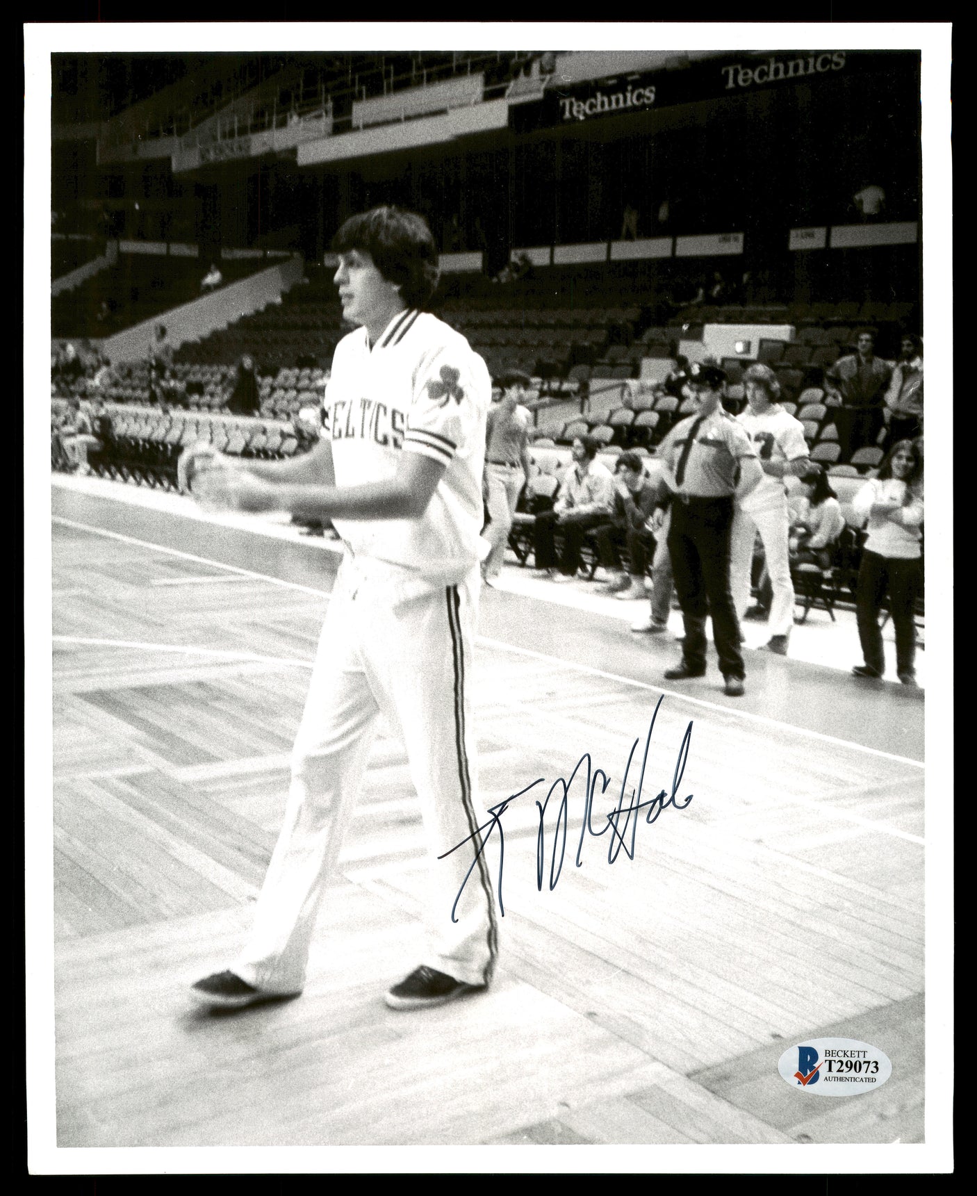 Kevin McHale Autographed 8x10 Photo Boston Celtics Vintage Beckett BAS #T29073