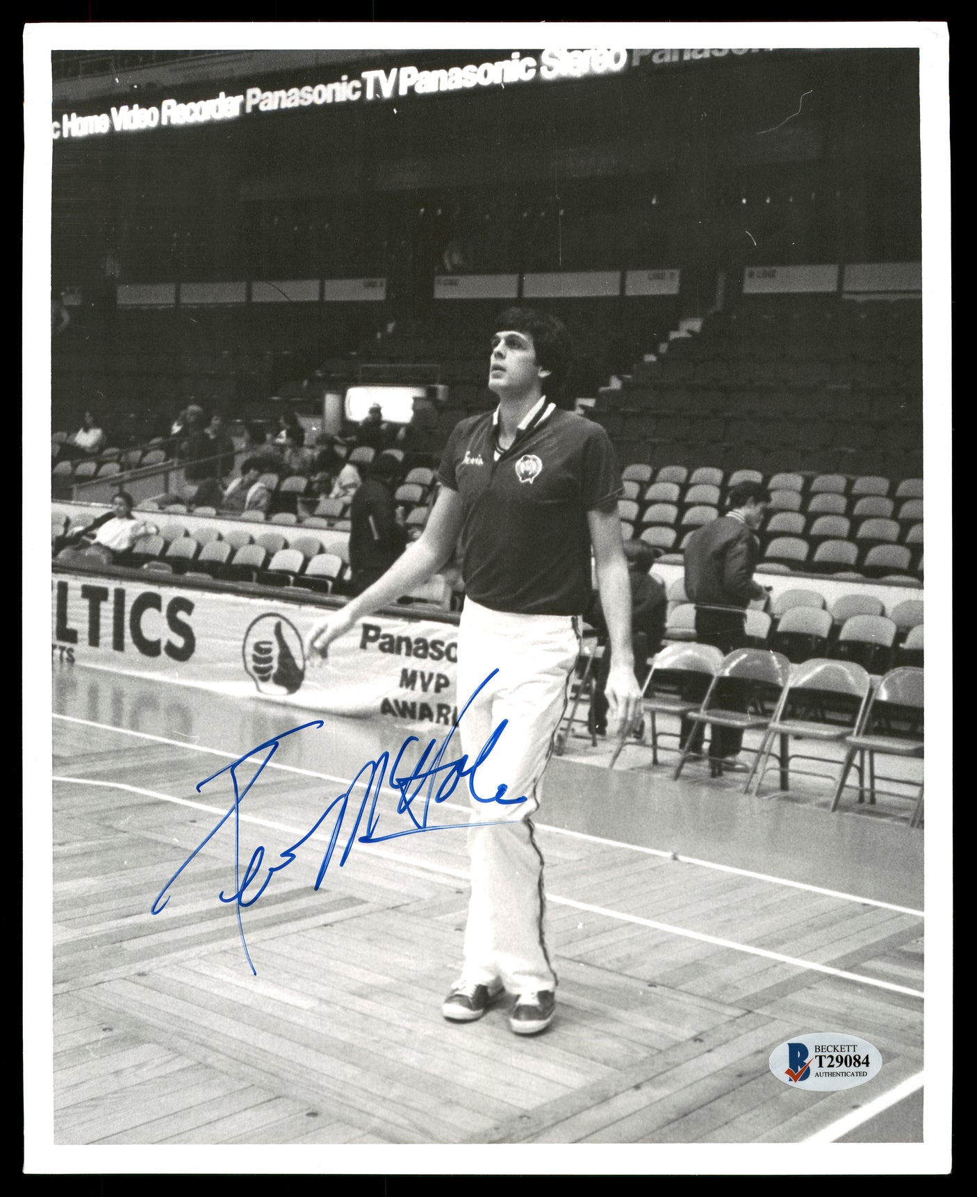 Kevin McHale Autographed 8x10 Photo Boston Celtics Vintage Beckett BAS #T29084
