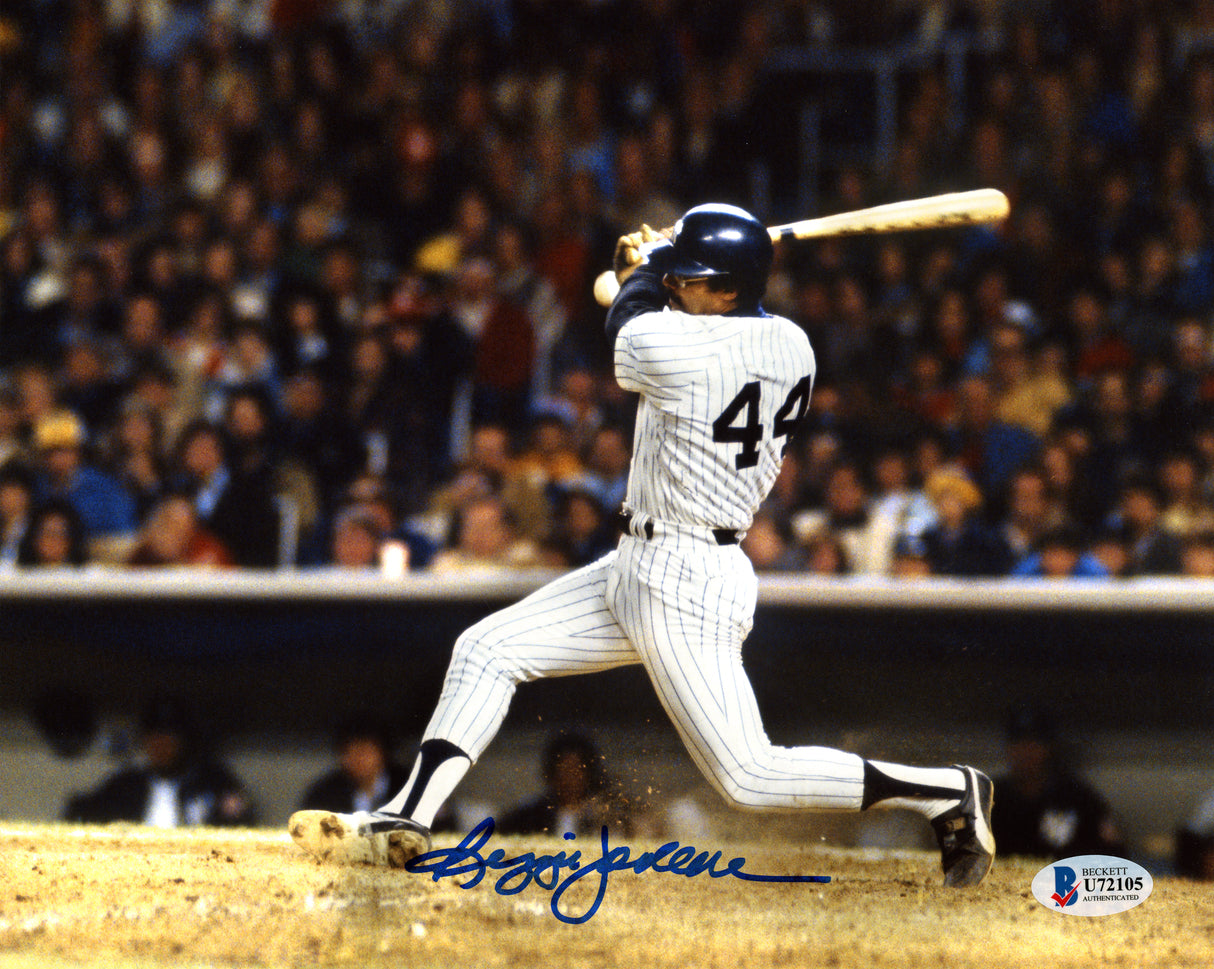 Reggie Jackson Autographed 8x10 Photo New York Yankees Beckett BAS Stock #177595
