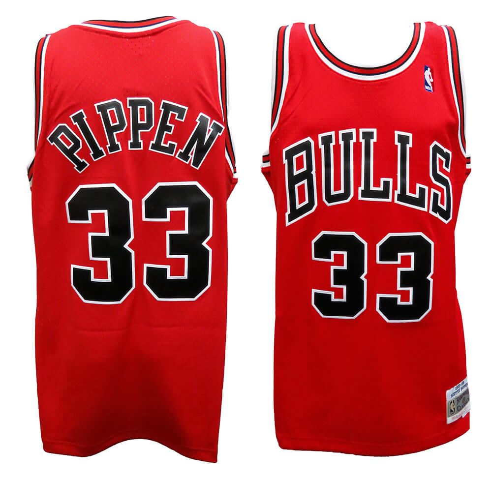 Scottie Pippen Chicago Bulls Red Mitchell & Ness NBA Swingman Basketball Jersey (Size Large)