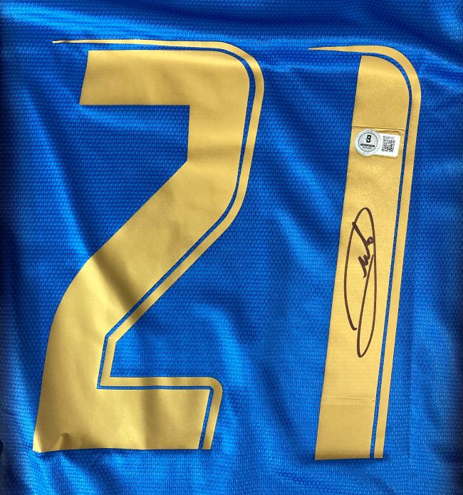 Andrea Pirlo Signed Italy Puma Blue Soccer Jersey BAS