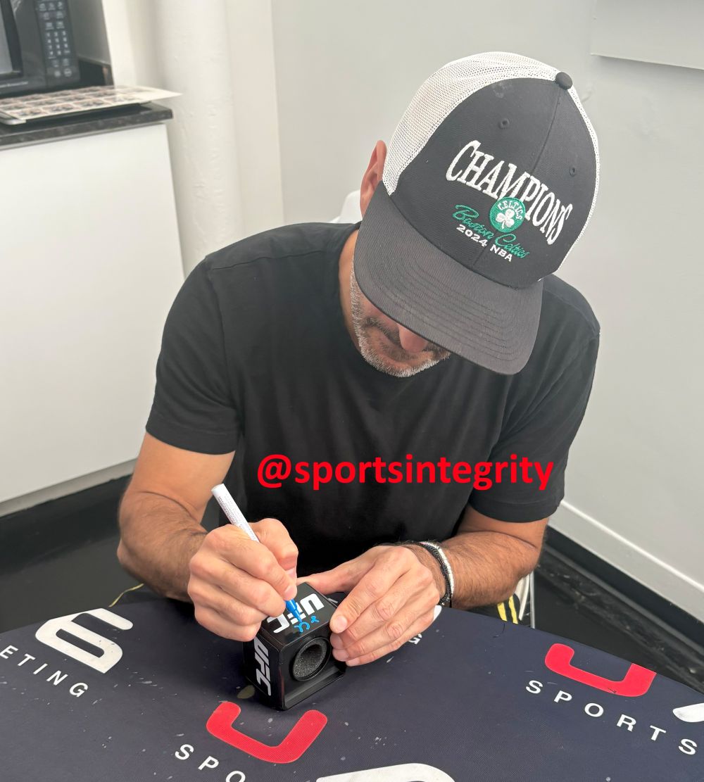 Jon Anik Signed MMA Fight Glove JSA Hologram