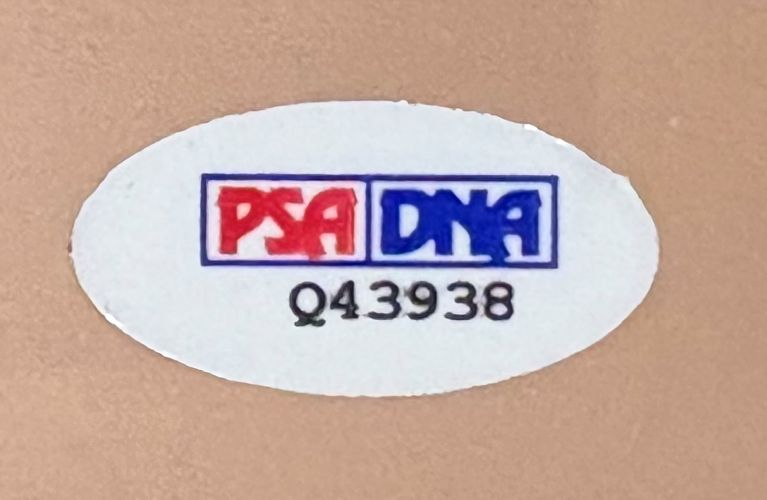 Clint Eastwood Signed Framed 11x14 Photo PSA/DNA Hologram