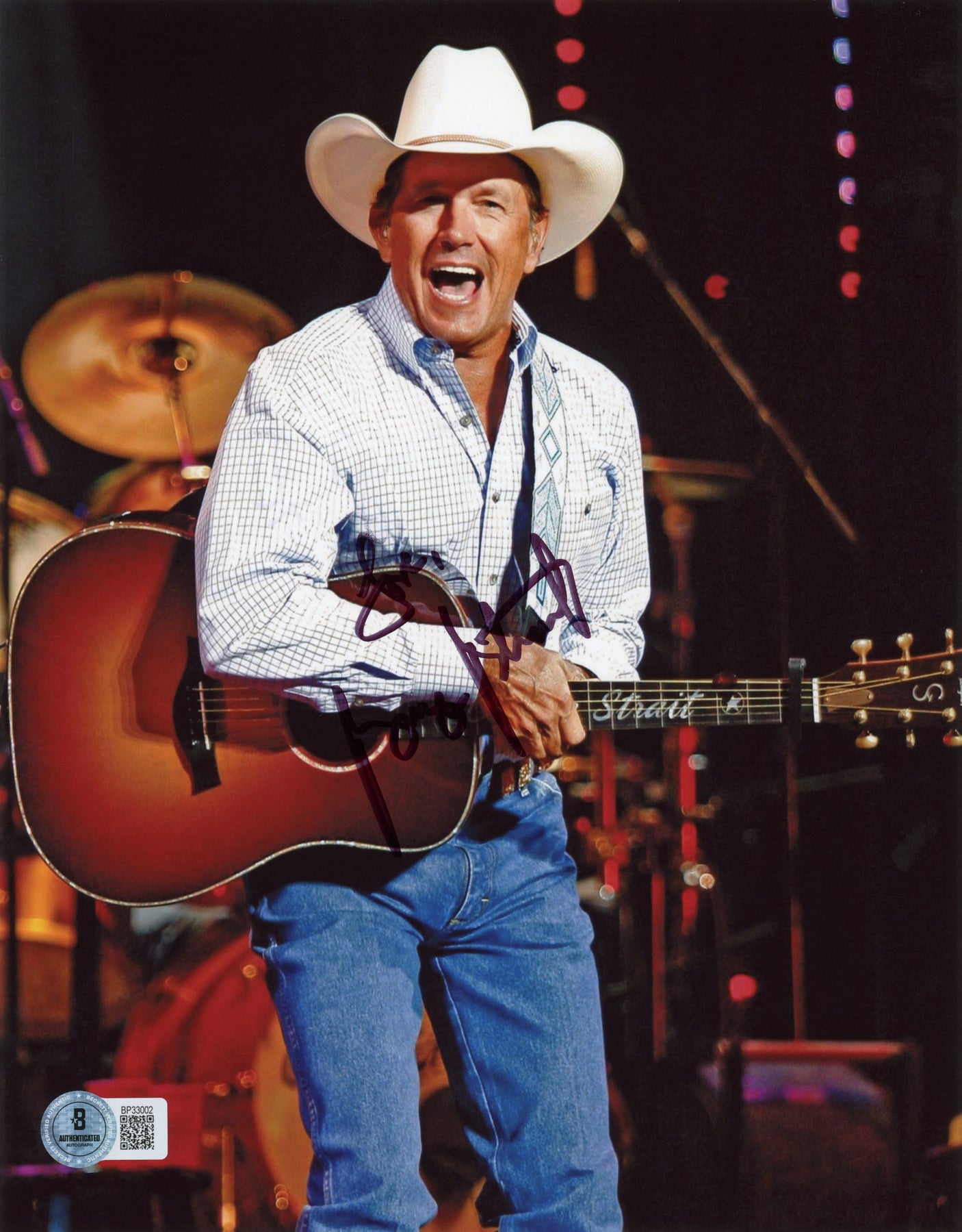 George Strait Autographed 8x10 Concert Photo - Beckett W Hologram