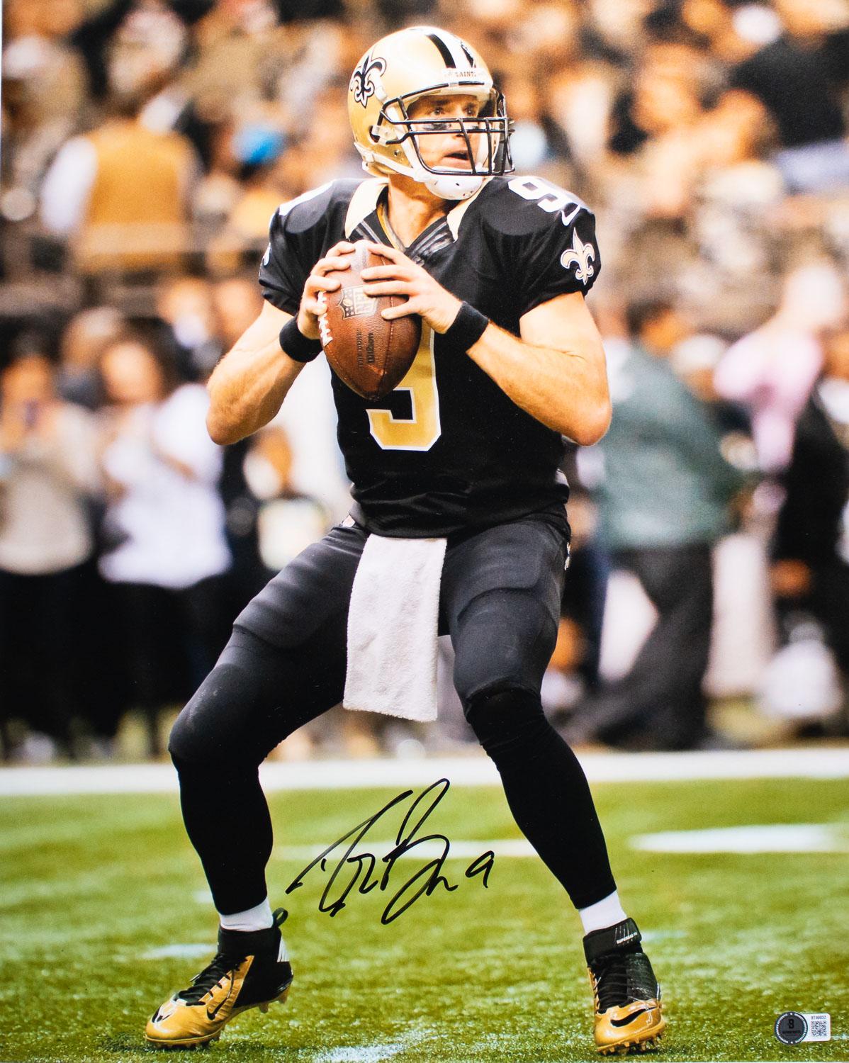 Drew Brees Signed 16x20 New Orleans Saints Black Jersey Photo BAS