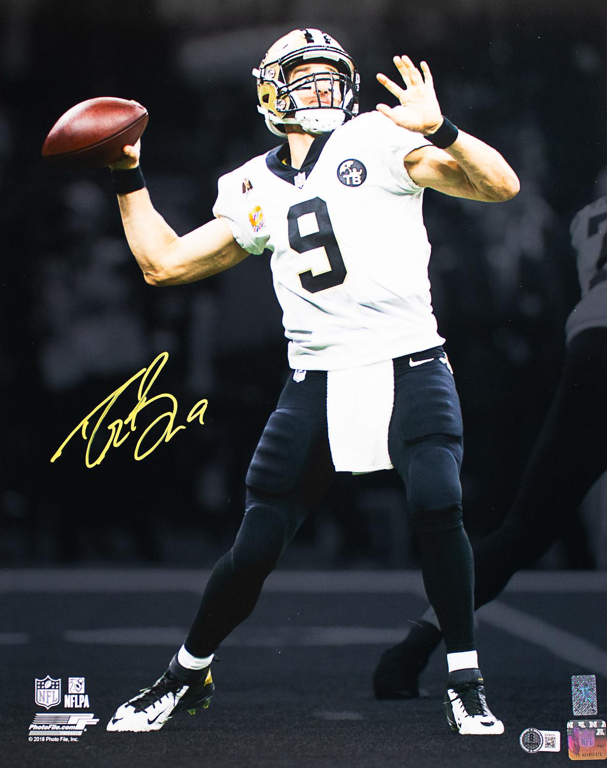 Drew Brees Signed 16x20 New Orleans Saints Spotlight Photo 2 BAS