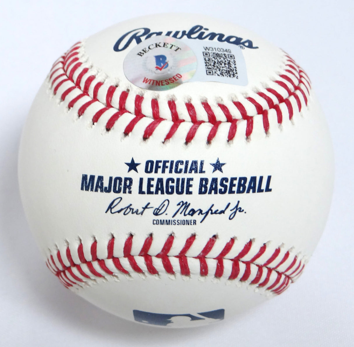 Ron Guidry Autographed Rawlings OML Baseball w/77.78 WS Champs - Beckett W Holo