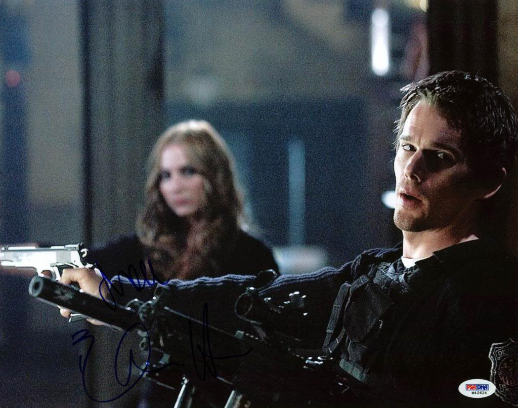 Ethan Hawke Precinct 13 Signed Authentic 11X14 Photo Autographed PSA/DNA #M42624
