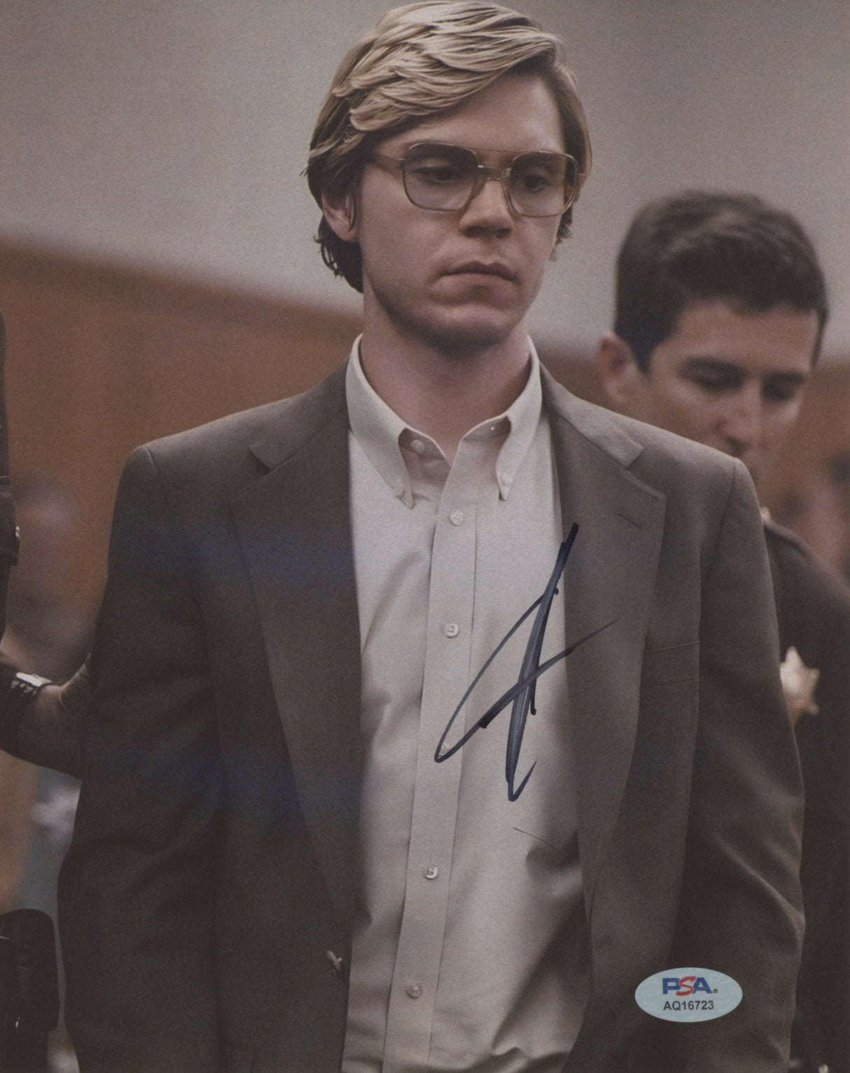 Evan Peters Dahmer  Monster Authentic Signed 8x10 Photo PSA/DNA #AQ16723