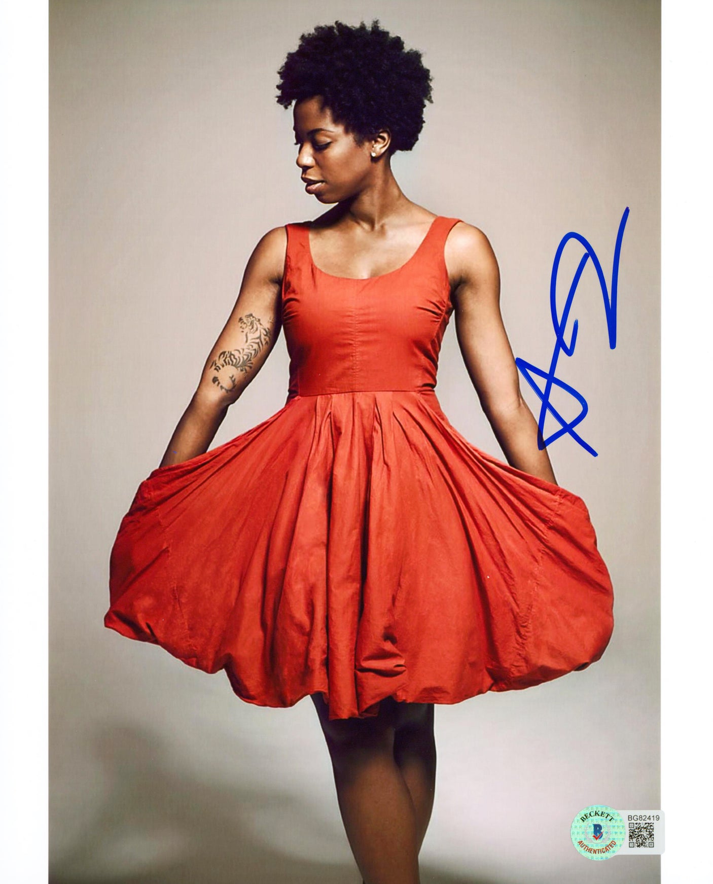 Sasheer Zamata Saturday Night Live Authentic Signed 8x10 Photo BAS #BG82419