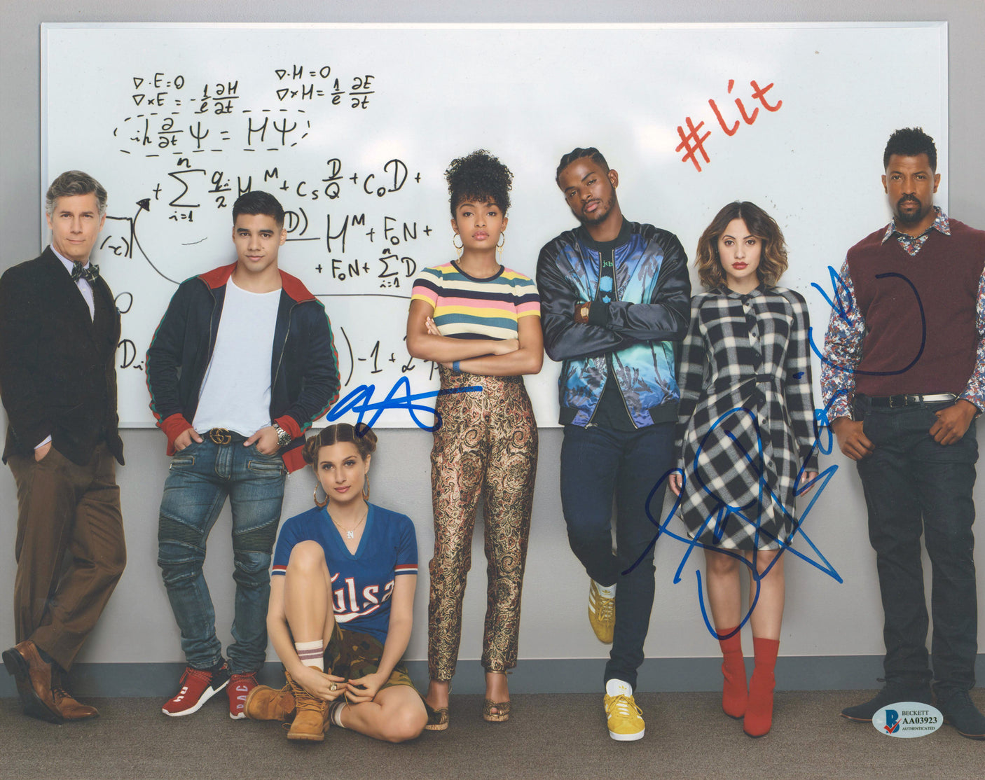 Grownish (3) Raisa, Arlook & Cole Authentic Signed 11x14 Photo BAS #AA03923