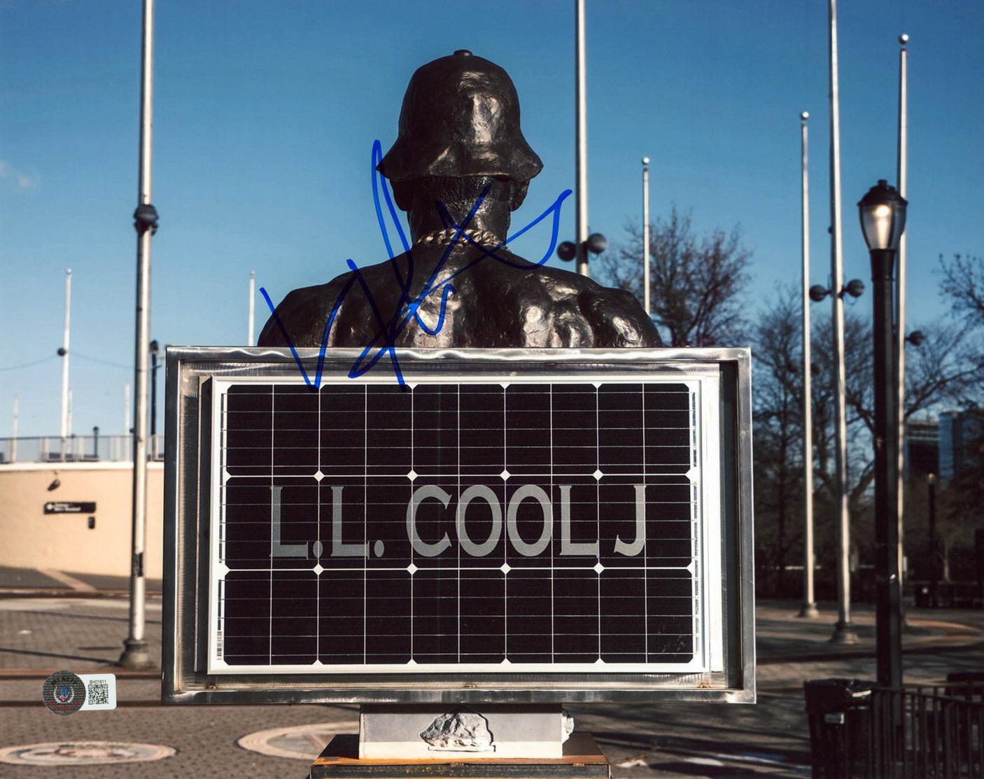 L.L. Cool J Rapper Authentic Signed 11x14 Photo Autographed BAS #BH01611