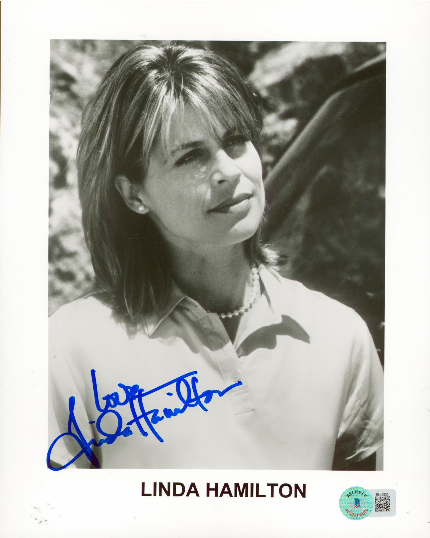 Linda Hamilton Dante's Peak Authentic Signed 8x10 Photo Autographed BAS #BL44839