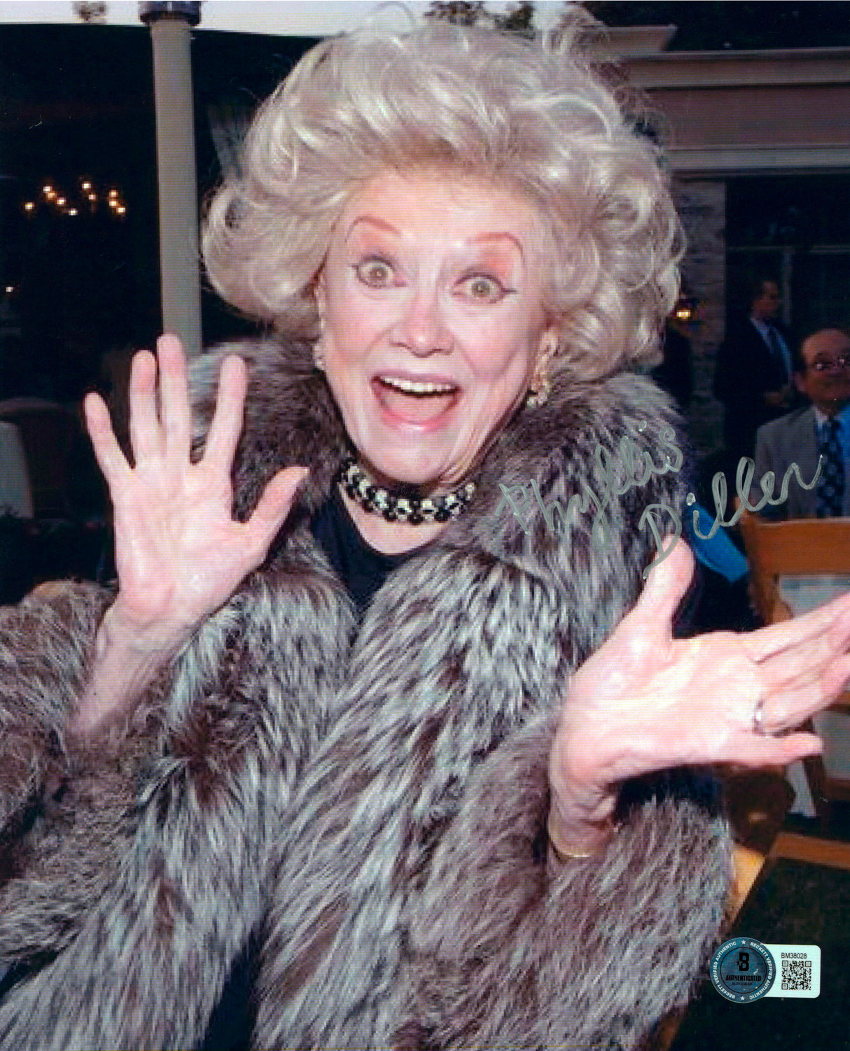 Phyllis Diller The Phyllis Diller Show Authentic Signed 8x10 Photo BAS #BM38028