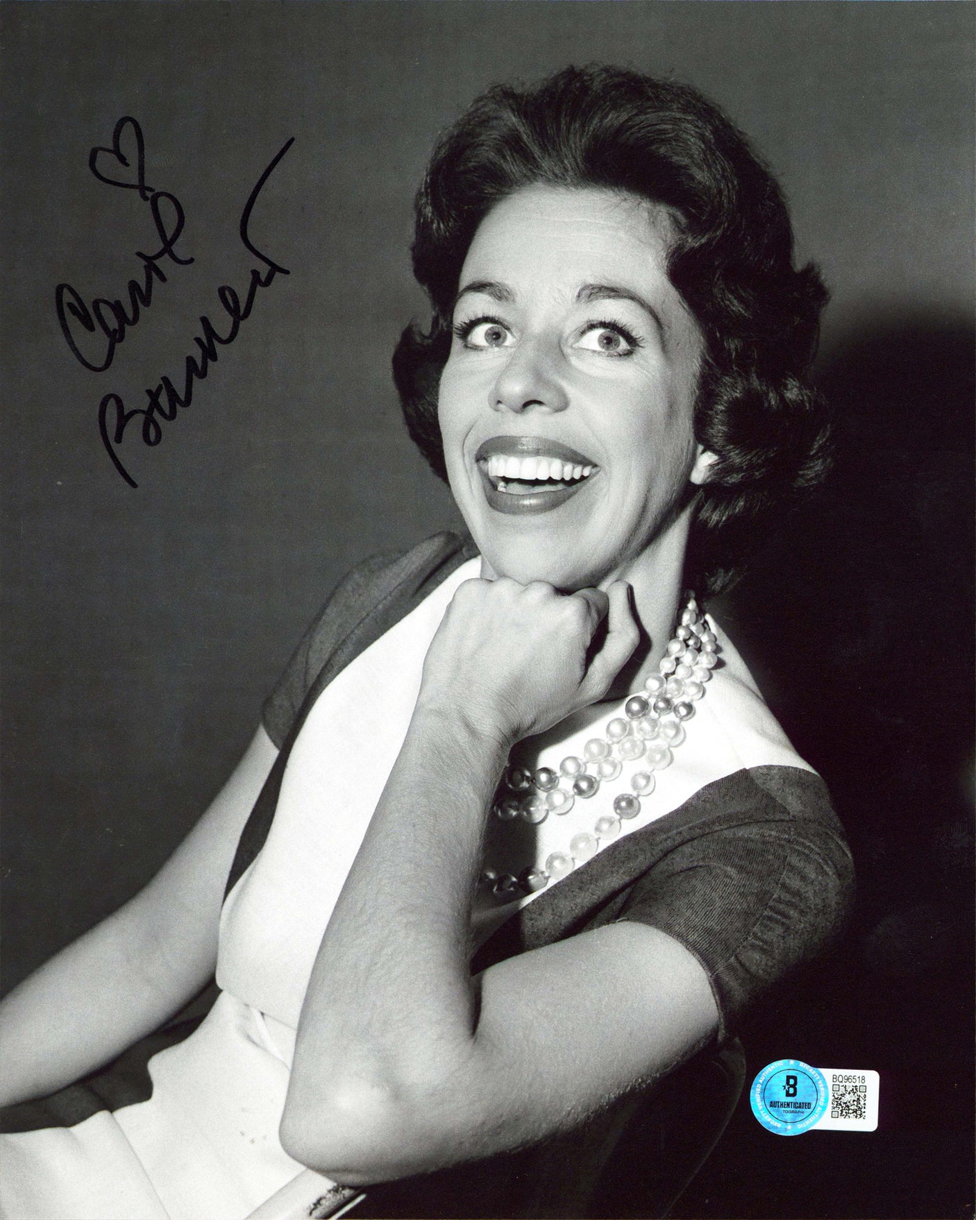 Carol Burnett Authentic Signed 8x10 Black & White Vertical Photo BAS #BQ96518
