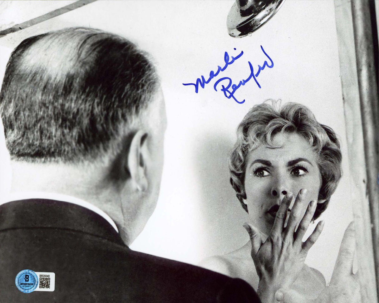 Marli Renfro Bates Motel Authentic Signed 8x10 Horizontal Photo BAS #BR29340