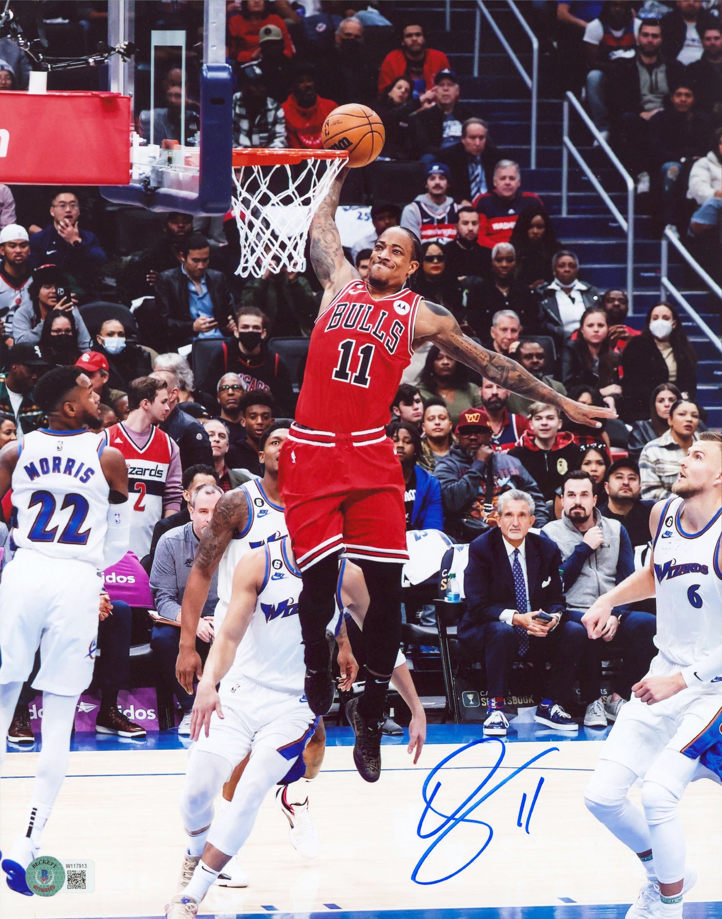 Bulls Demar DeRozan Authentic Signed 11x14 Vertical Photo BAS Witnessed