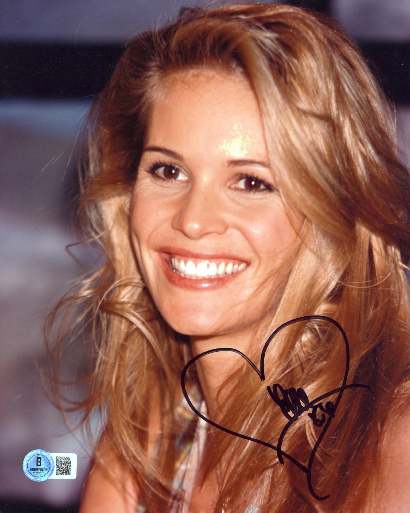 Elle Macpherson Friends Authentic Signed 8x10 Vertical Photo BAS #BS43925