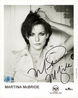 Martina McBride Musician Authentic Signed 8x10 Vertical Photo BAS #BS40974