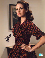 Alison Brie Mad Men Authentic Signed 11x14 Vertical Photo BAS #BT67832