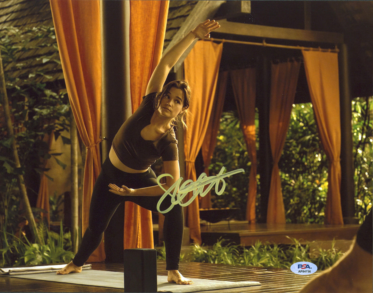 Sarah Catherine Hook The White Lotus Authentic Signed 11x14 Photo PSA #AP84736