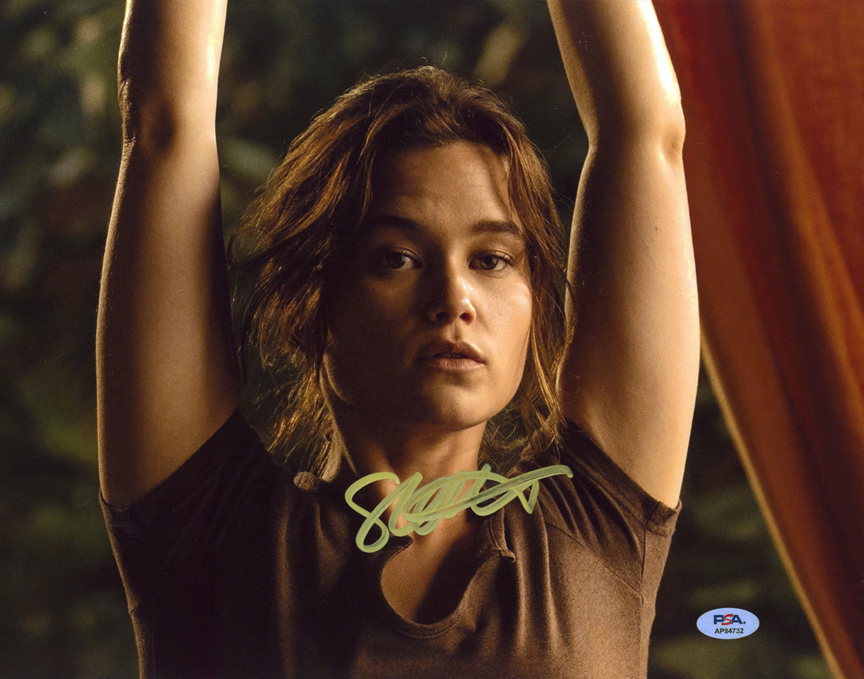 Sarah Catherine Hook The White Lotus Authentic Signed 11x14 Photo PSA #AP84732