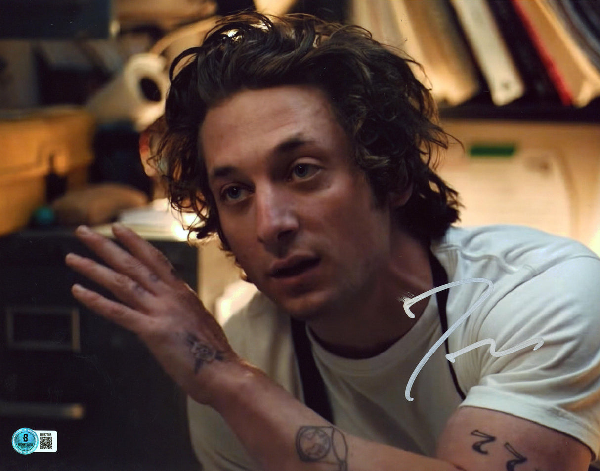 Jeremy Allen White The Bear Authentic Signed 11x14 Horizontal Photo BAS #BU87908