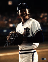 Tim Robbins Bull Durham Authentic Signed 11x14 Vertical Photo BAS #BM59887