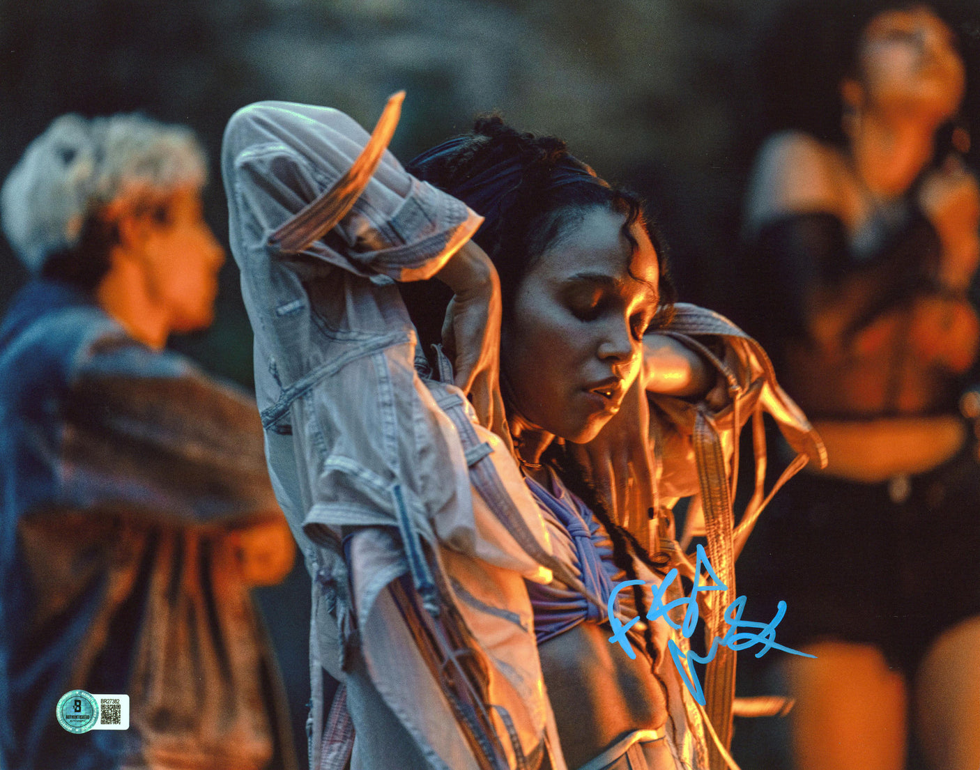 FKA Twigs The Crow Authentic Signed 11x14 Horizontal Photo BAS #BR27382