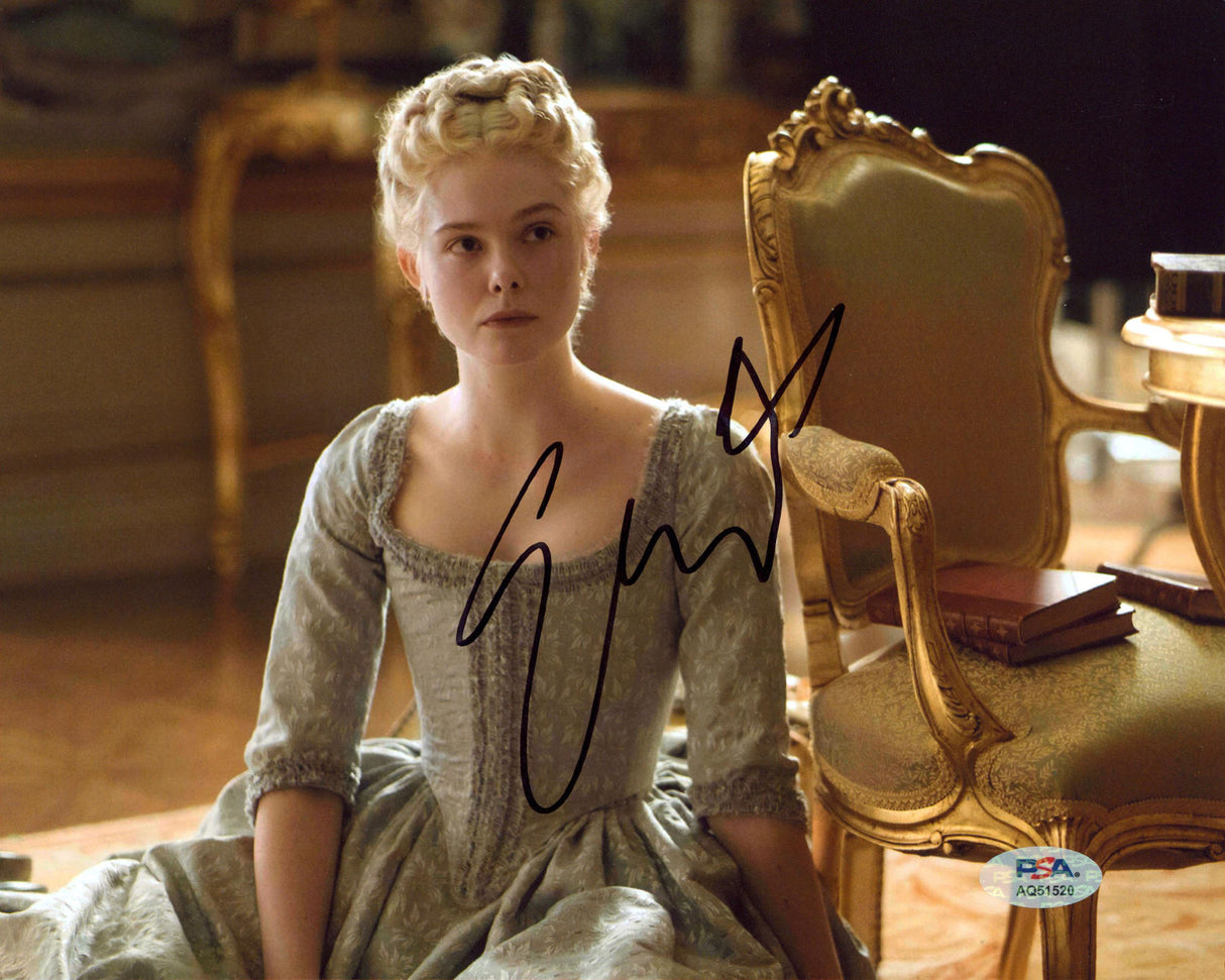 Elle Fanning The Great Authentic Signed 8x10 Horizontal Photo PSA/DNA #AQ51520