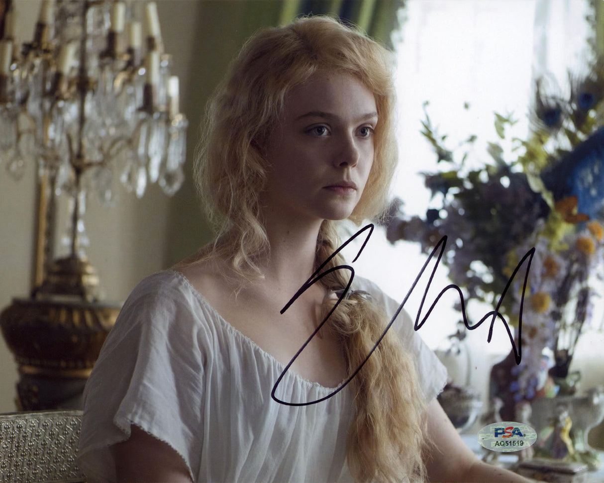 Elle Fanning The Great Authentic Signed 8x10 Horizontal Photo PSA/DNA #AQ51519