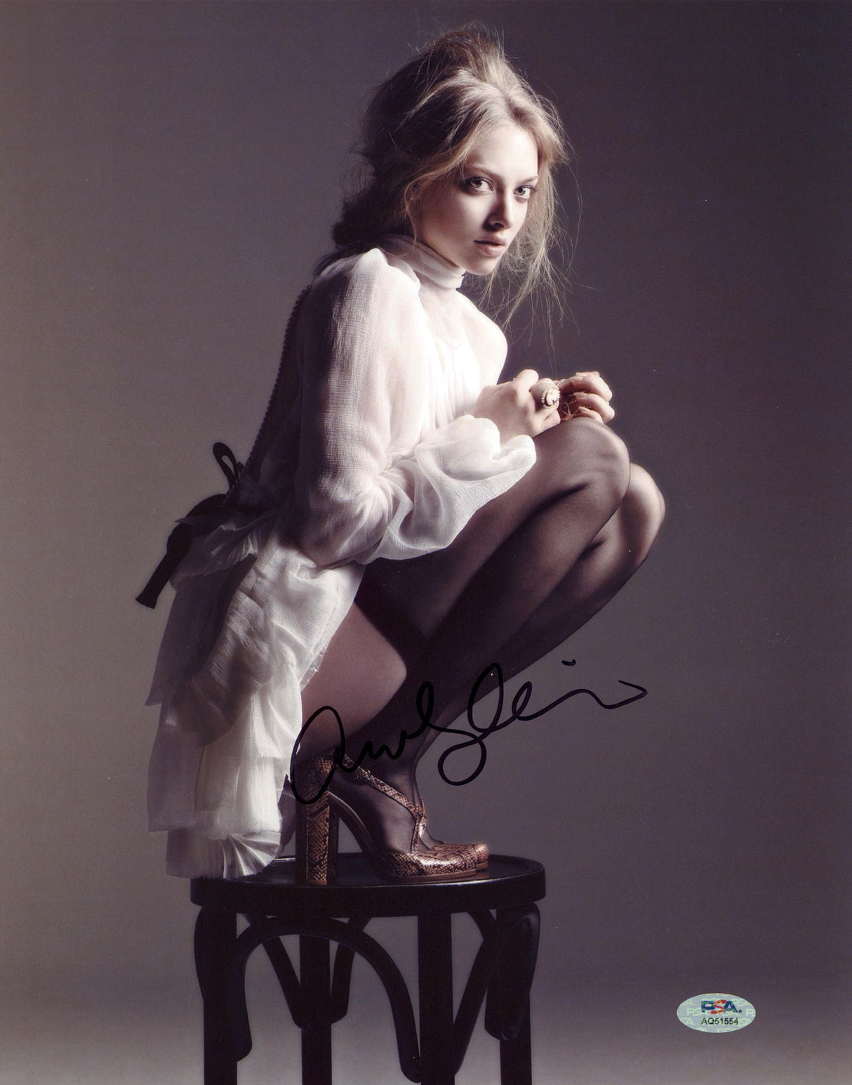 Amanda Seyfried Mean Girls Authentic Signed 11x14 Vertical Photo PSA/DNA AQ51554